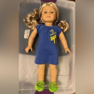 AMERICAN GIRL DOLL - 2010 Girl of the Year